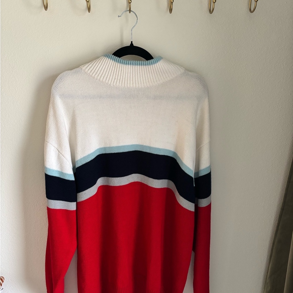 Vintage Colorblock Men's Sweater - Red, White, and Blue in size Large